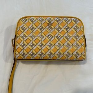 Tory burch large cosmetic bag